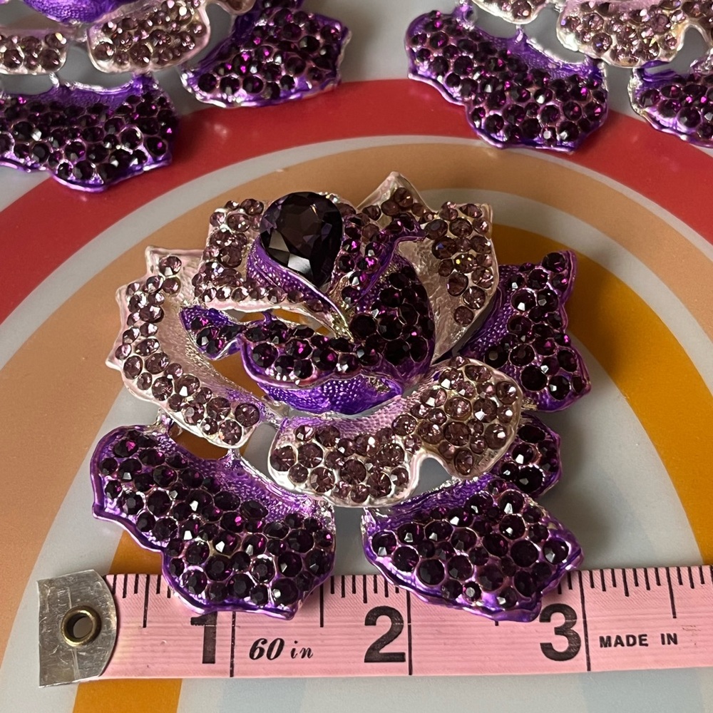 Flower Rhinestone Embellishments - Picture 4 of 11
